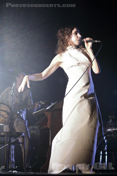 PJ HARVEY - 2023-10-13 - PARIS - Olympia - Polly Jean Harvey